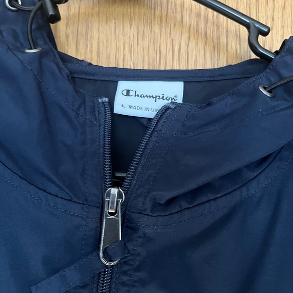 Champion Michigan wind breaker 1/4 zip - Picture 5 of 5